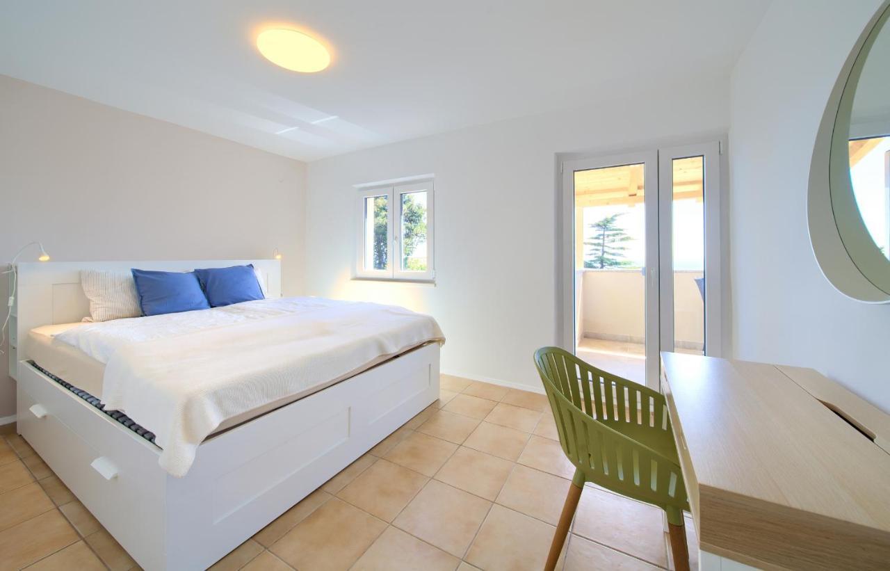Seascape Apartment คิร์ก ภายนอก รูปภาพ