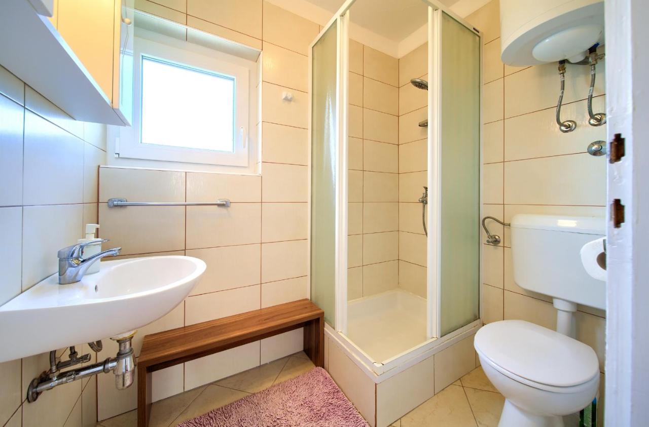 Seascape Apartment คิร์ก ภายนอก รูปภาพ