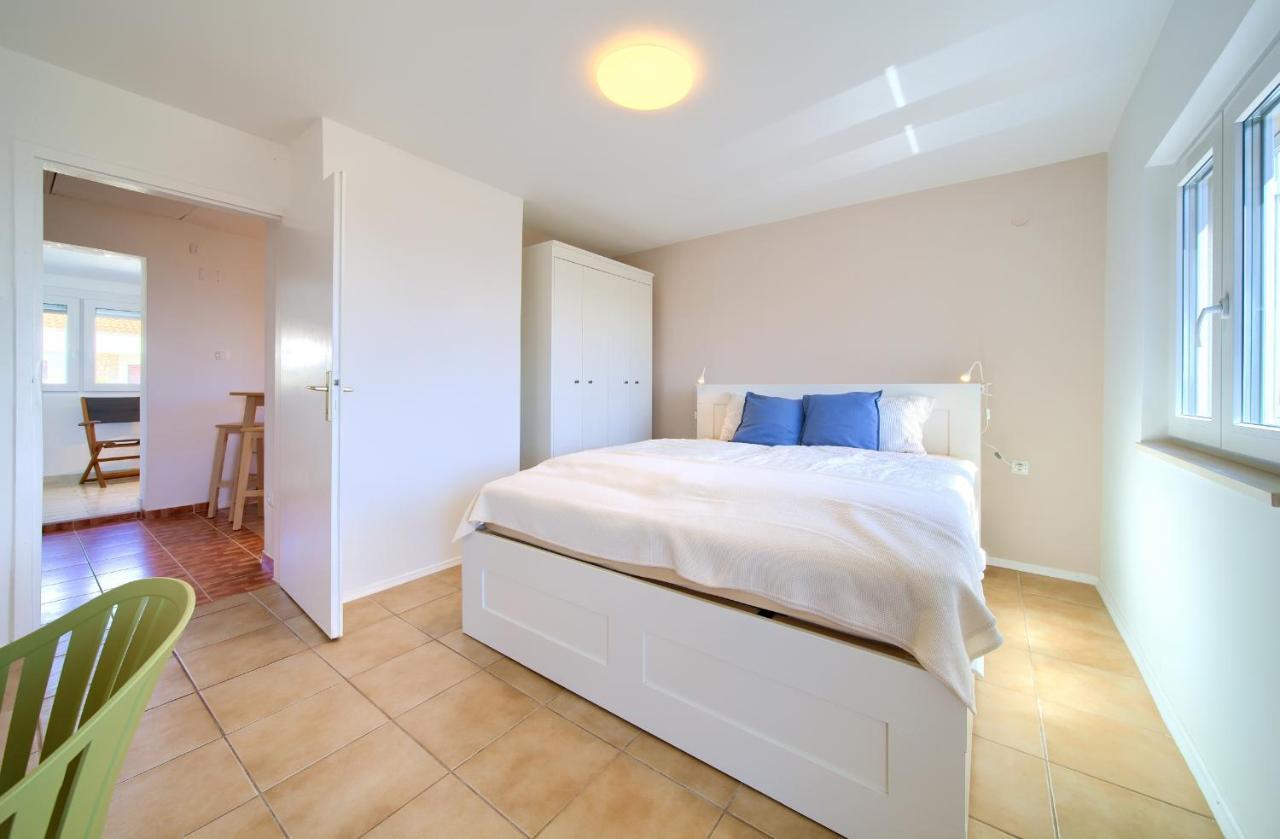 Seascape Apartment คิร์ก ภายนอก รูปภาพ