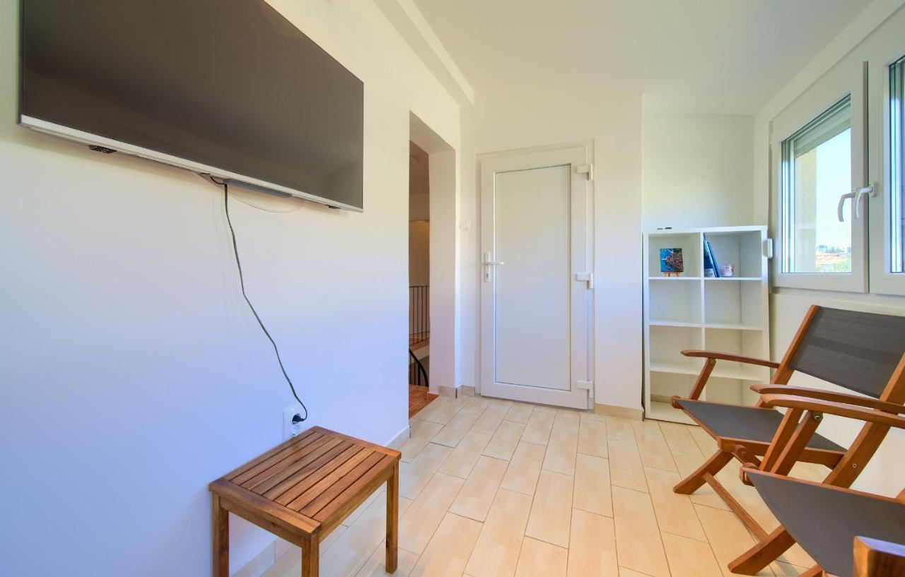 Seascape Apartment คิร์ก ภายนอก รูปภาพ